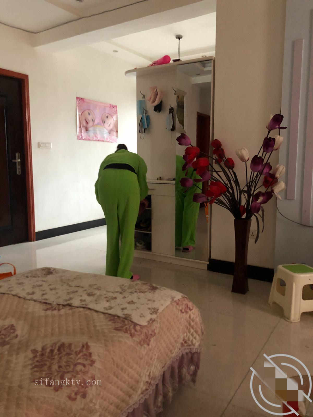02.jpg