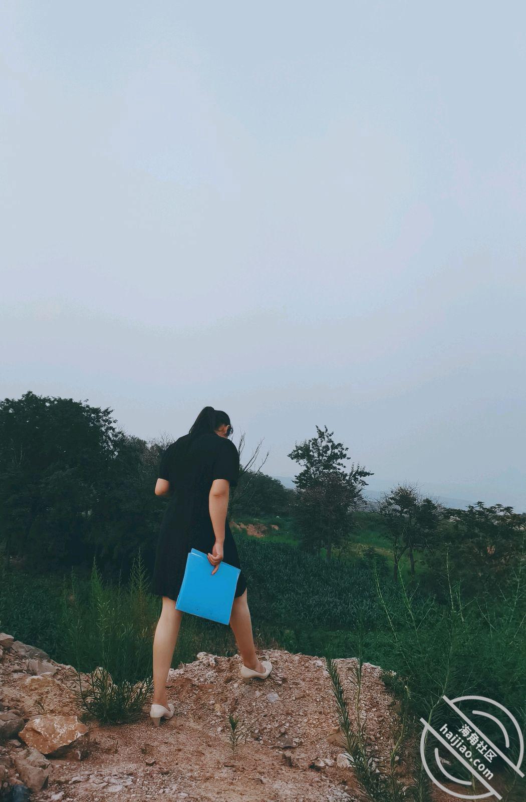56795a8dda23963a77ff056618a9045a.jpg